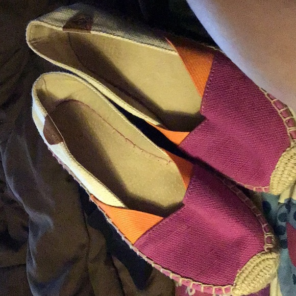 espadrilles - Picture 3 of 3